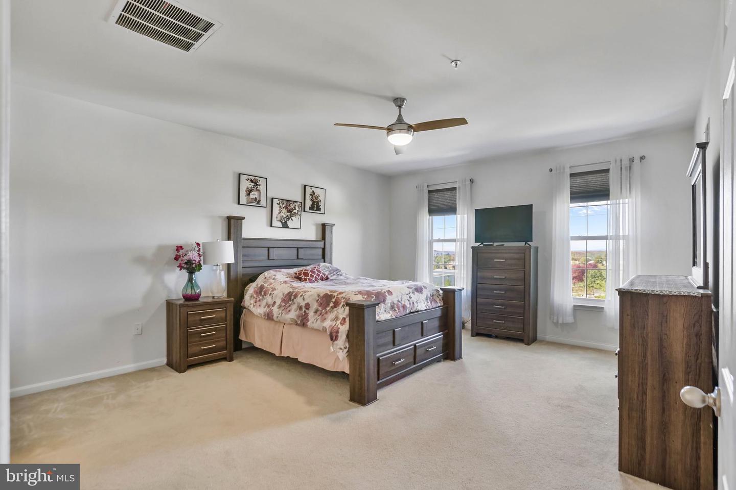 9433 STONEWALL RD, MANASSAS, Virginia 20110, 3 Bedrooms Bedrooms, ,2 BathroomsBathrooms,Residential,For sale,9433 STONEWALL RD,VAMN2009590 MLS # VAMN2009590