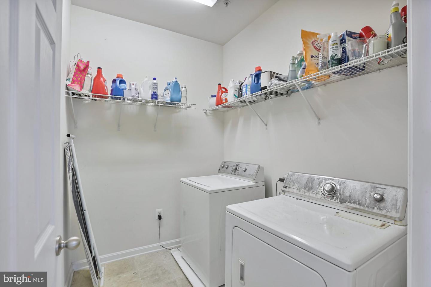 9433 STONEWALL RD, MANASSAS, Virginia 20110, 3 Bedrooms Bedrooms, ,2 BathroomsBathrooms,Residential,For sale,9433 STONEWALL RD,VAMN2009590 MLS # VAMN2009590