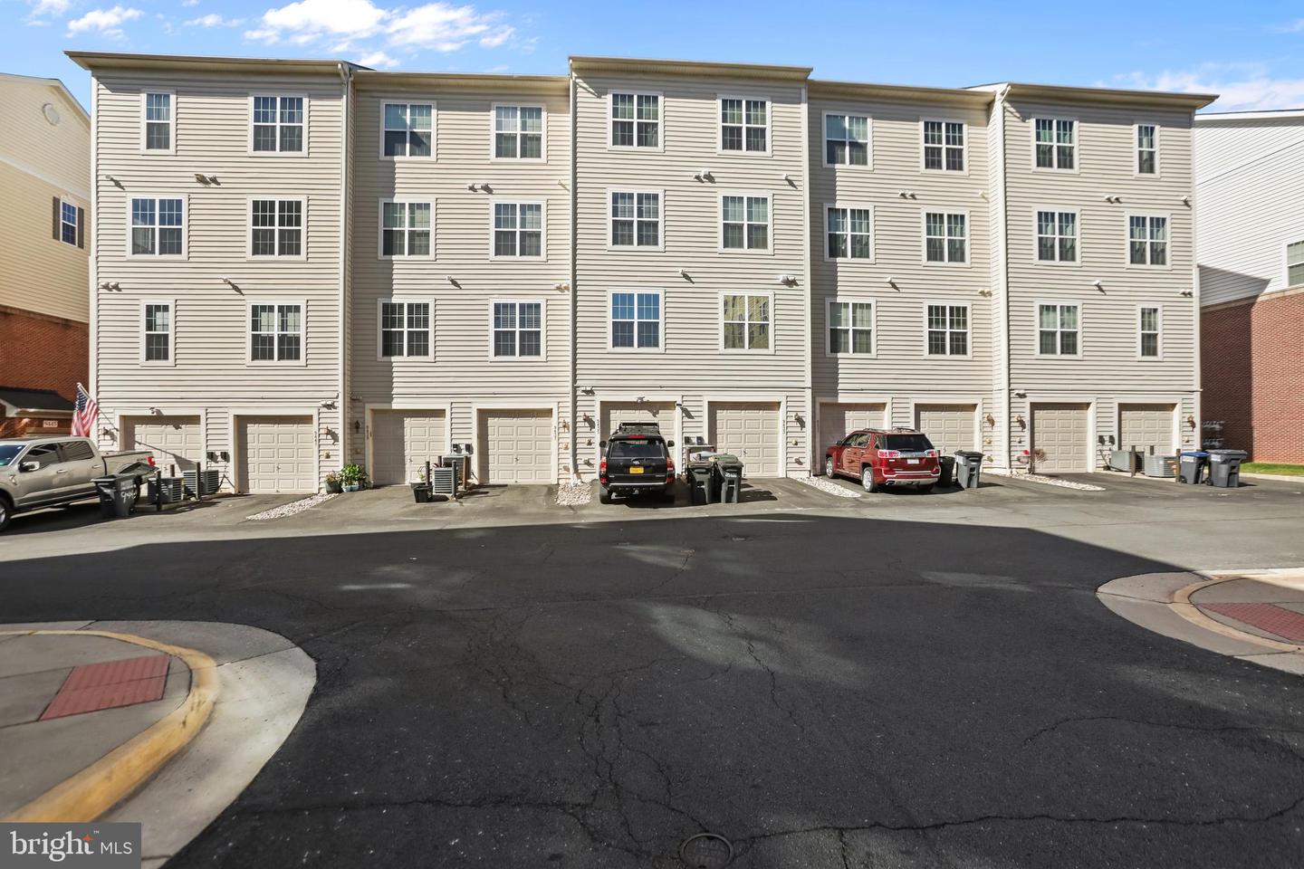 9433 STONEWALL RD, MANASSAS, Virginia 20110, 3 Bedrooms Bedrooms, ,2 BathroomsBathrooms,Residential,For sale,9433 STONEWALL RD,VAMN2009590 MLS # VAMN2009590