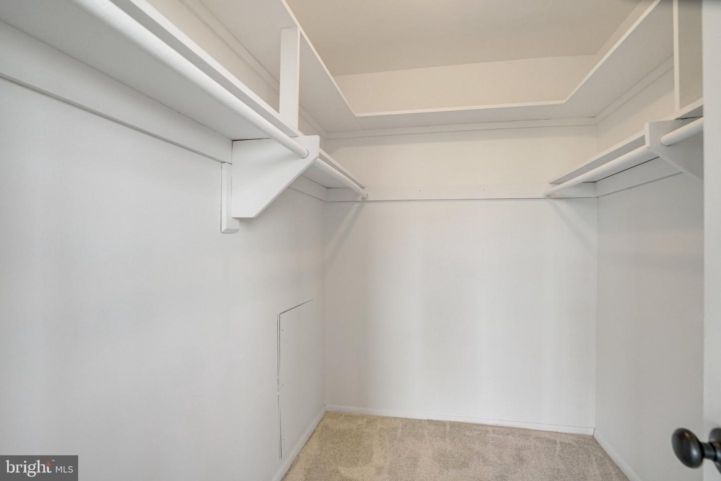 3245 RIO DR #901, FALLS CHURCH, Virginia 22041, 2 Bedrooms Bedrooms, ,2 BathroomsBathrooms,Residential,For sale,3245 RIO DR #901,VAFX2276774 MLS # VAFX2276774