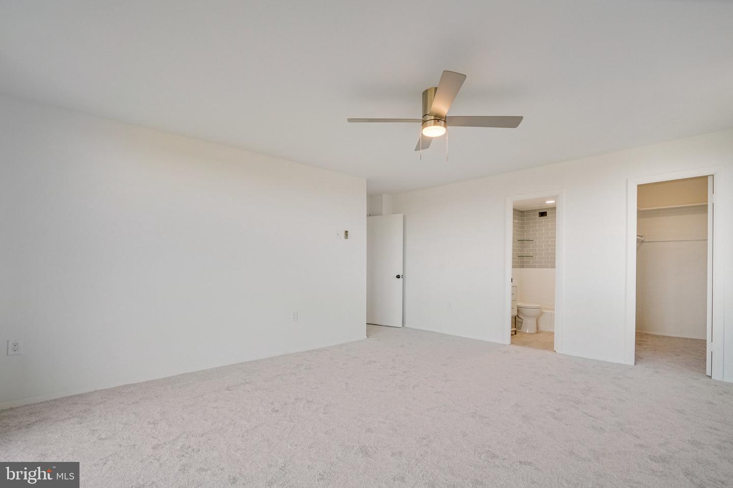 3245 RIO DR #901, FALLS CHURCH, Virginia 22041, 2 Bedrooms Bedrooms, ,2 BathroomsBathrooms,Residential,For sale,3245 RIO DR #901,VAFX2276774 MLS # VAFX2276774