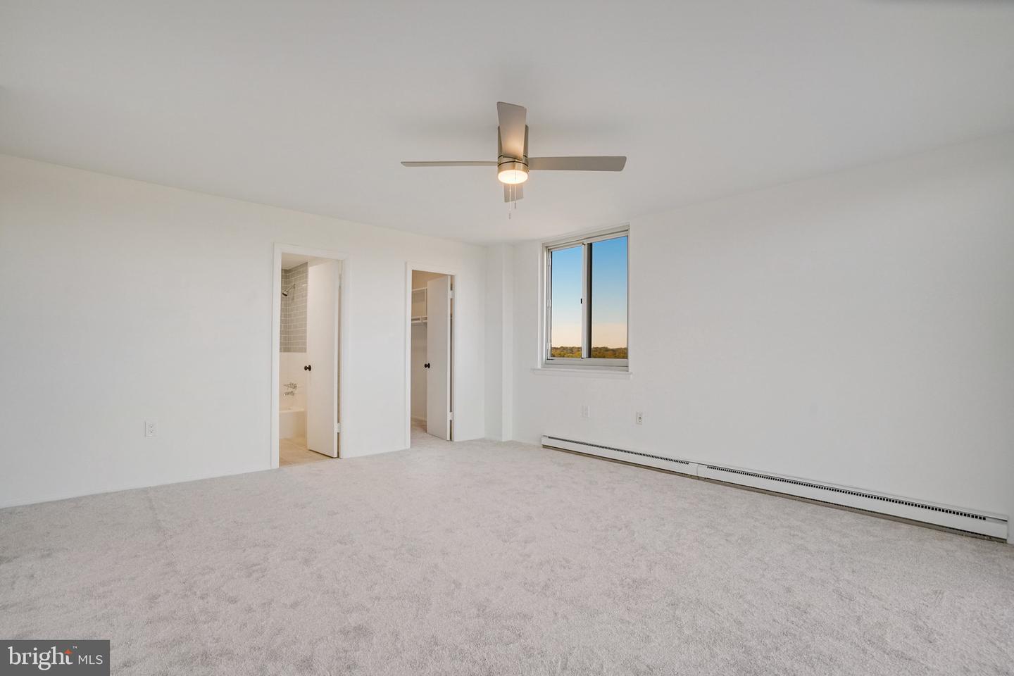 3245 RIO DR #901, FALLS CHURCH, Virginia 22041, 2 Bedrooms Bedrooms, ,2 BathroomsBathrooms,Residential,For sale,3245 RIO DR #901,VAFX2276774 MLS # VAFX2276774