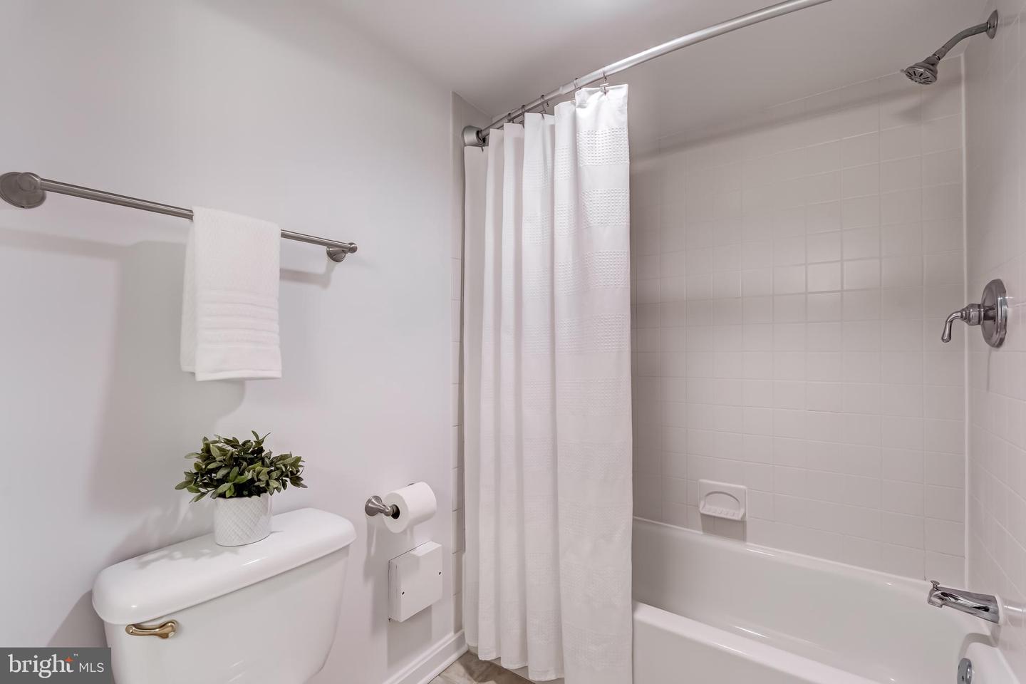 4841 1ST ST S, ARLINGTON, Virginia 22204, 3 Bedrooms Bedrooms, ,2 BathroomsBathrooms,Residential,For sale,4841 1ST ST S,VAAR2065498 MLS # VAAR2065498