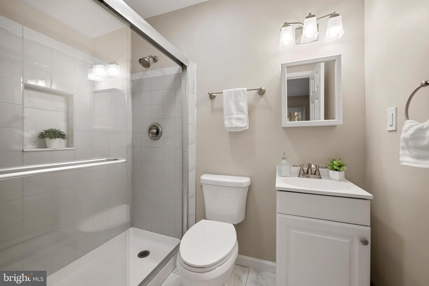 1259 COLUMBIA RD, WOODBRIDGE, Virginia 22191, 3 Bedrooms Bedrooms, ,2 BathroomsBathrooms,Residential,For sale,1259 COLUMBIA RD,VAPW2106920 MLS # VAPW2106920