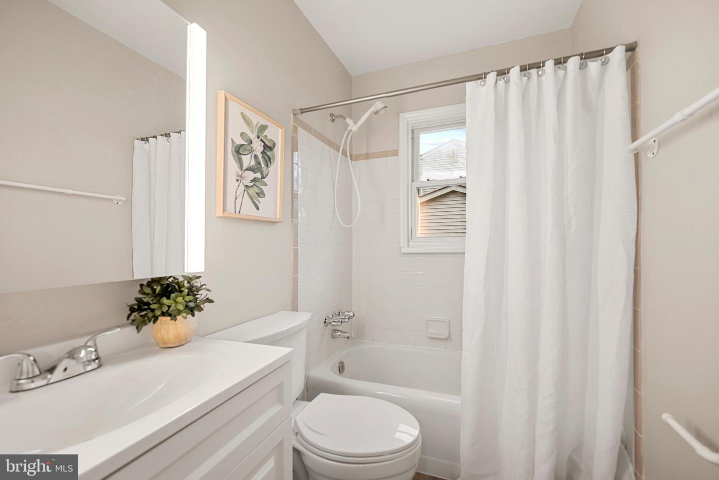 1259 COLUMBIA RD, WOODBRIDGE, Virginia 22191, 3 Bedrooms Bedrooms, ,2 BathroomsBathrooms,Residential,For sale,1259 COLUMBIA RD,VAPW2106920 MLS # VAPW2106920