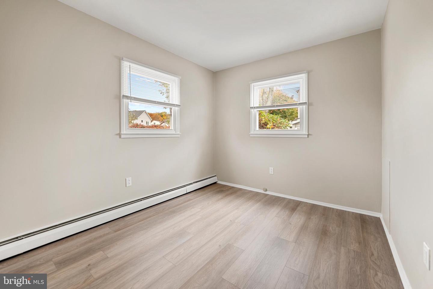 1259 COLUMBIA RD, WOODBRIDGE, Virginia 22191, 3 Bedrooms Bedrooms, ,2 BathroomsBathrooms,Residential,For sale,1259 COLUMBIA RD,VAPW2106920 MLS # VAPW2106920