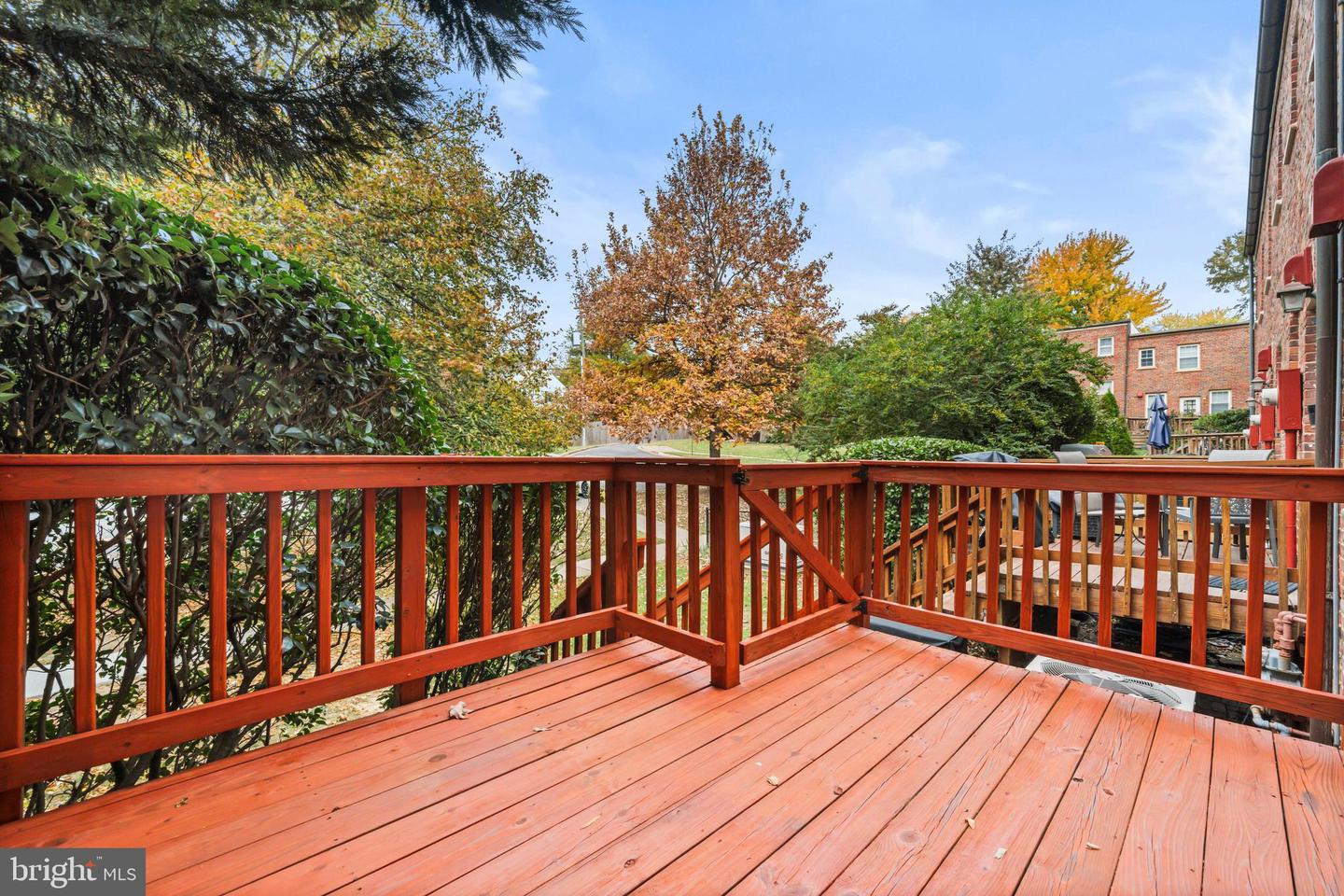 1400 S EDGEWOOD ST S #527, ARLINGTON, Virginia 22204, 2 Bedrooms Bedrooms, ,1 BathroomBathrooms,Residential,For sale,1400 S EDGEWOOD ST S #527,VAAR2065540 MLS # VAAR2065540