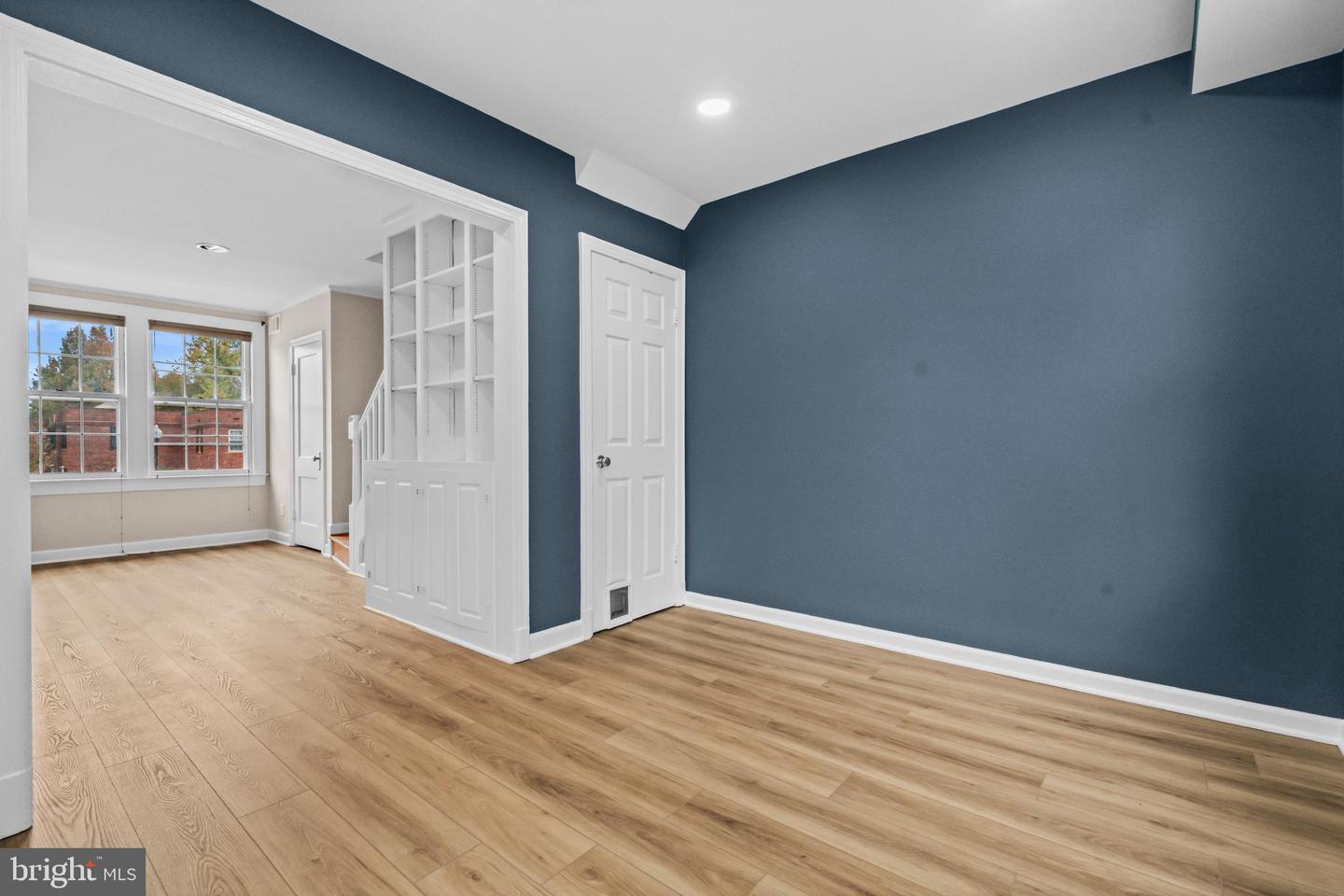 1400 S EDGEWOOD ST S #527, ARLINGTON, Virginia 22204, 2 Bedrooms Bedrooms, ,1 BathroomBathrooms,Residential,For sale,1400 S EDGEWOOD ST S #527,VAAR2065540 MLS # VAAR2065540