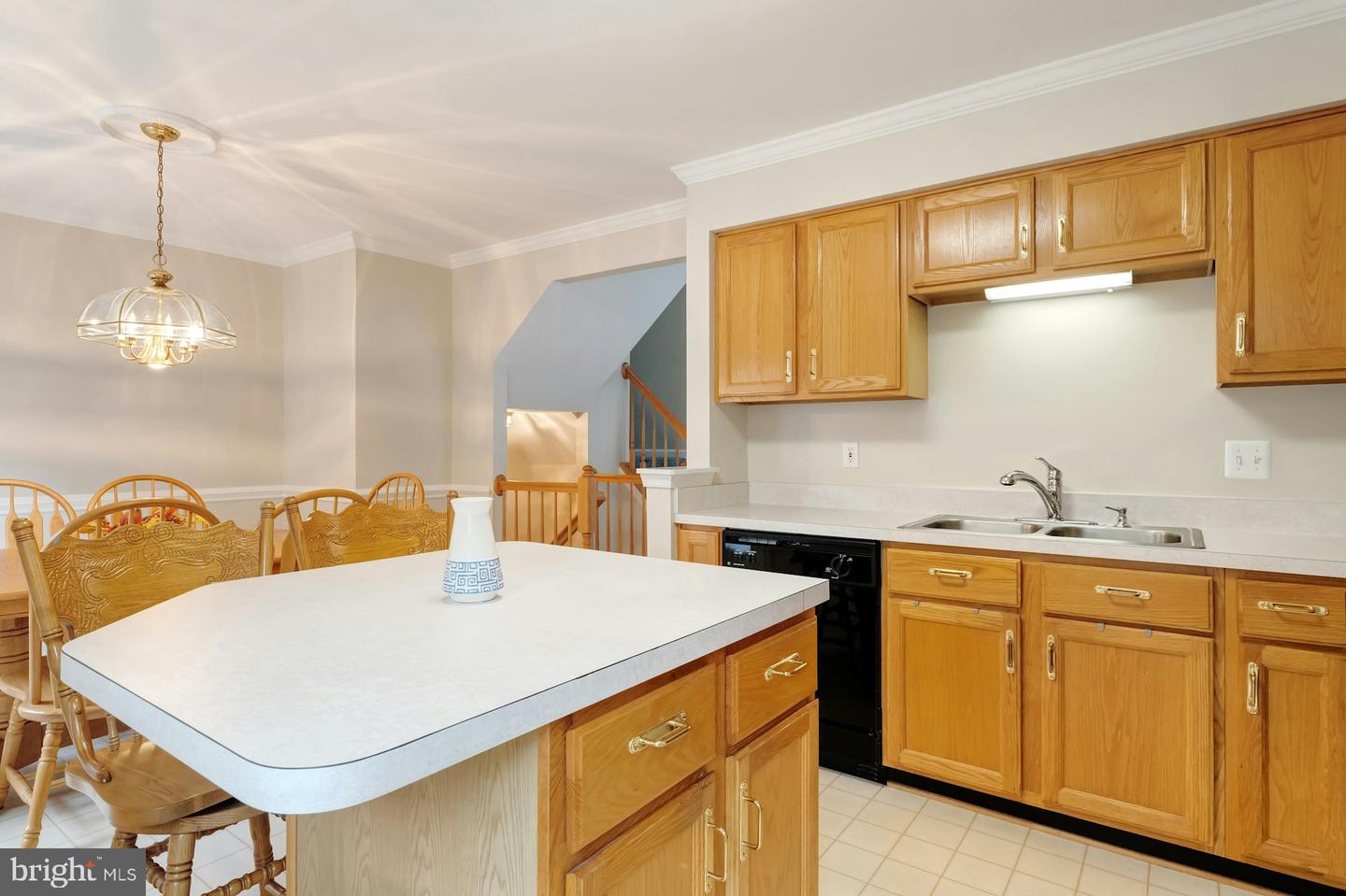 19889 FIELDGRASS SQ, ASHBURN, Virginia 20147, 3 Bedrooms Bedrooms, 9 Rooms Rooms,2 BathroomsBathrooms,Residential,For sale,19889 FIELDGRASS SQ,VALO2110106 MLS # VALO2110106