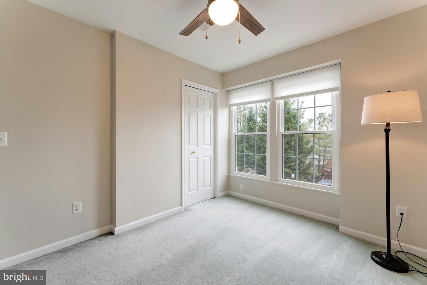 19889 FIELDGRASS SQ, ASHBURN, Virginia 20147, 3 Bedrooms Bedrooms, 9 Rooms Rooms,2 BathroomsBathrooms,Residential,For sale,19889 FIELDGRASS SQ,VALO2110106 MLS # VALO2110106