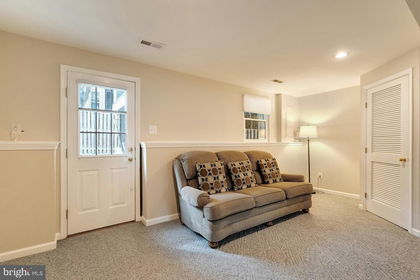 19889 FIELDGRASS SQ, ASHBURN, Virginia 20147, 3 Bedrooms Bedrooms, 9 Rooms Rooms,2 BathroomsBathrooms,Residential,For sale,19889 FIELDGRASS SQ,VALO2110106 MLS # VALO2110106