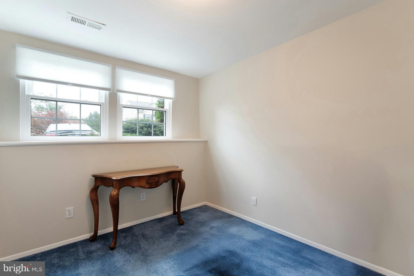 19889 FIELDGRASS SQ, ASHBURN, Virginia 20147, 3 Bedrooms Bedrooms, 9 Rooms Rooms,2 BathroomsBathrooms,Residential,For sale,19889 FIELDGRASS SQ,VALO2110106 MLS # VALO2110106