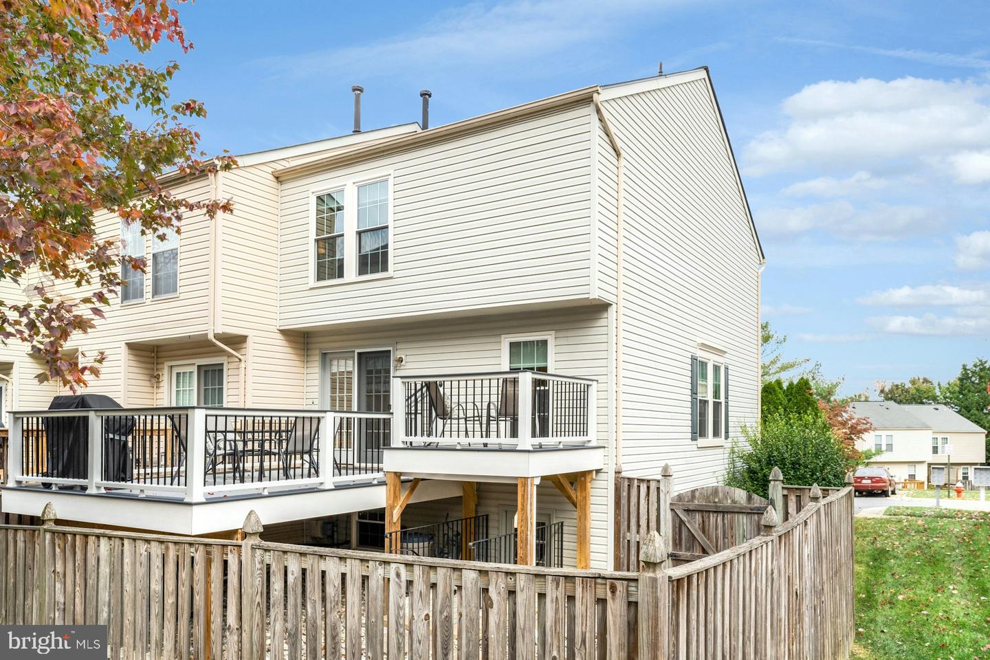 19889 FIELDGRASS SQ, ASHBURN, Virginia 20147, 3 Bedrooms Bedrooms, 9 Rooms Rooms,2 BathroomsBathrooms,Residential,For sale,19889 FIELDGRASS SQ,VALO2110106 MLS # VALO2110106