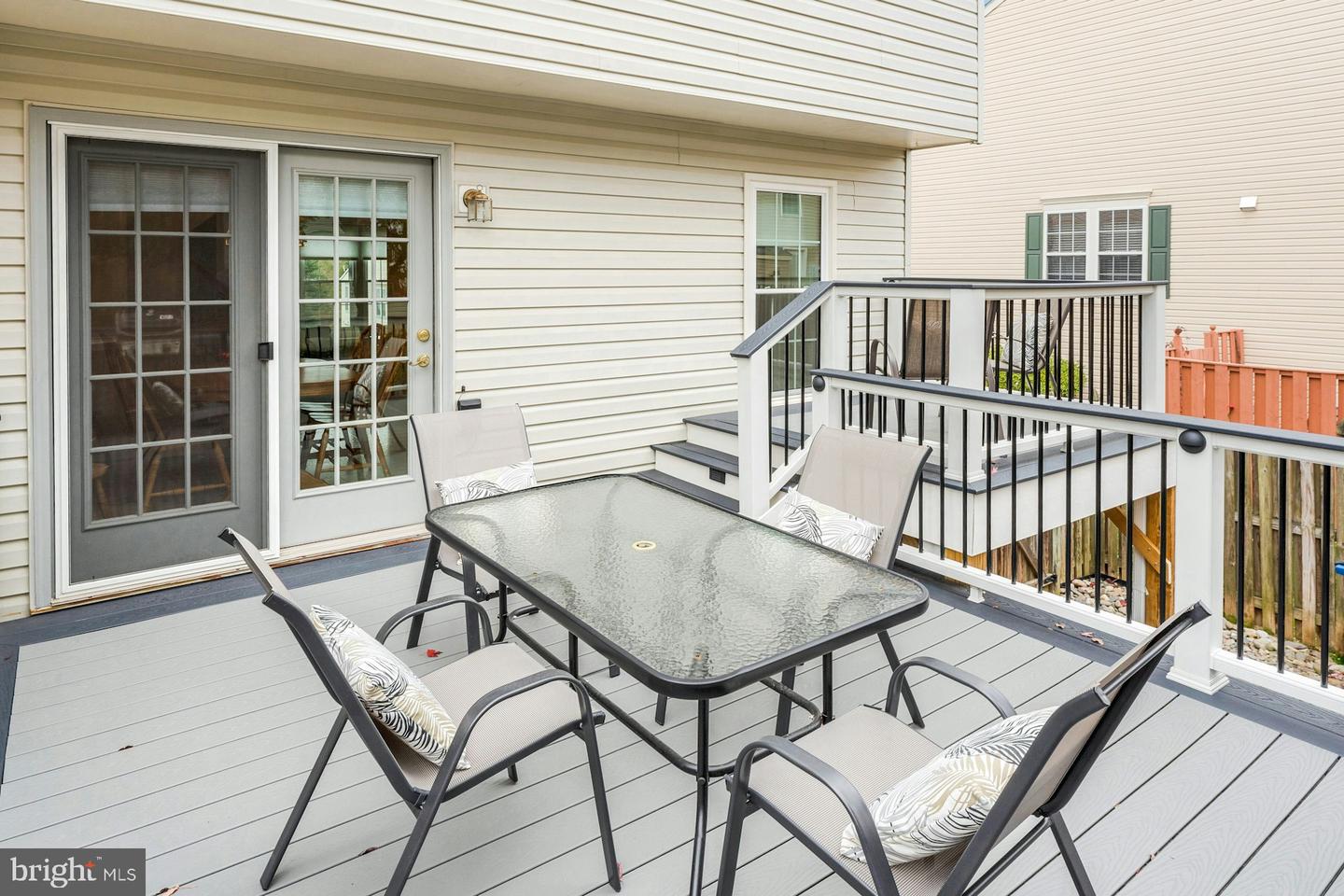 19889 FIELDGRASS SQ, ASHBURN, Virginia 20147, 3 Bedrooms Bedrooms, 9 Rooms Rooms,2 BathroomsBathrooms,Residential,For sale,19889 FIELDGRASS SQ,VALO2110106 MLS # VALO2110106