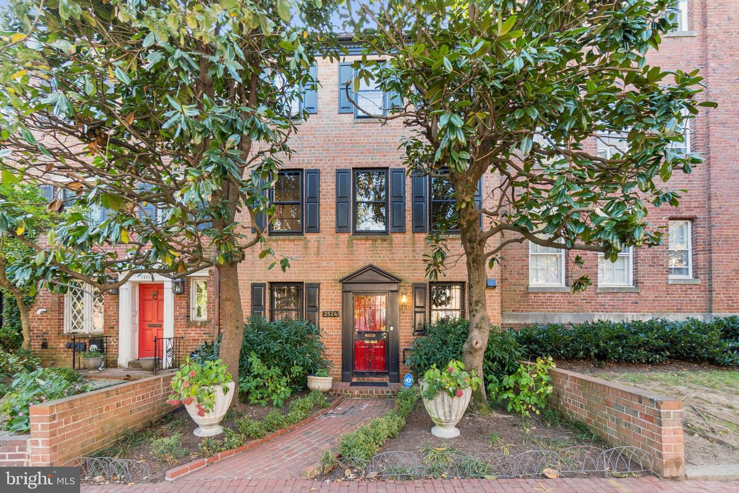 2524 Q ST NW, WASHINGTON, District Of Columbia 20007, 3 Bedrooms Bedrooms, ,3 BathroomsBathrooms,Residential,For sale,2524 Q ST NW,DCDC2229702 MLS # DCDC2229702 2524 Q ST NW, WASHINGTON, District Of Columbia 20007, 3 Bedrooms Bedrooms, ,3 BathroomsBathrooms,Residential,For sale,2524 Q ST NW,DCDC2229702 MLS # DCDC2229702