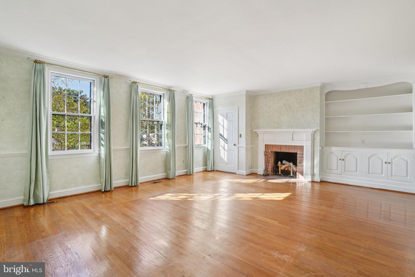 2524 Q ST NW, WASHINGTON, District Of Columbia 20007, 3 Bedrooms Bedrooms, ,3 BathroomsBathrooms,Residential,For sale,2524 Q ST NW,DCDC2229702 MLS # DCDC2229702 2524 Q ST NW, WASHINGTON, District Of Columbia 20007, 3 Bedrooms Bedrooms, ,3 BathroomsBathrooms,Residential,For sale,2524 Q ST NW,DCDC2229702 MLS # DCDC2229702