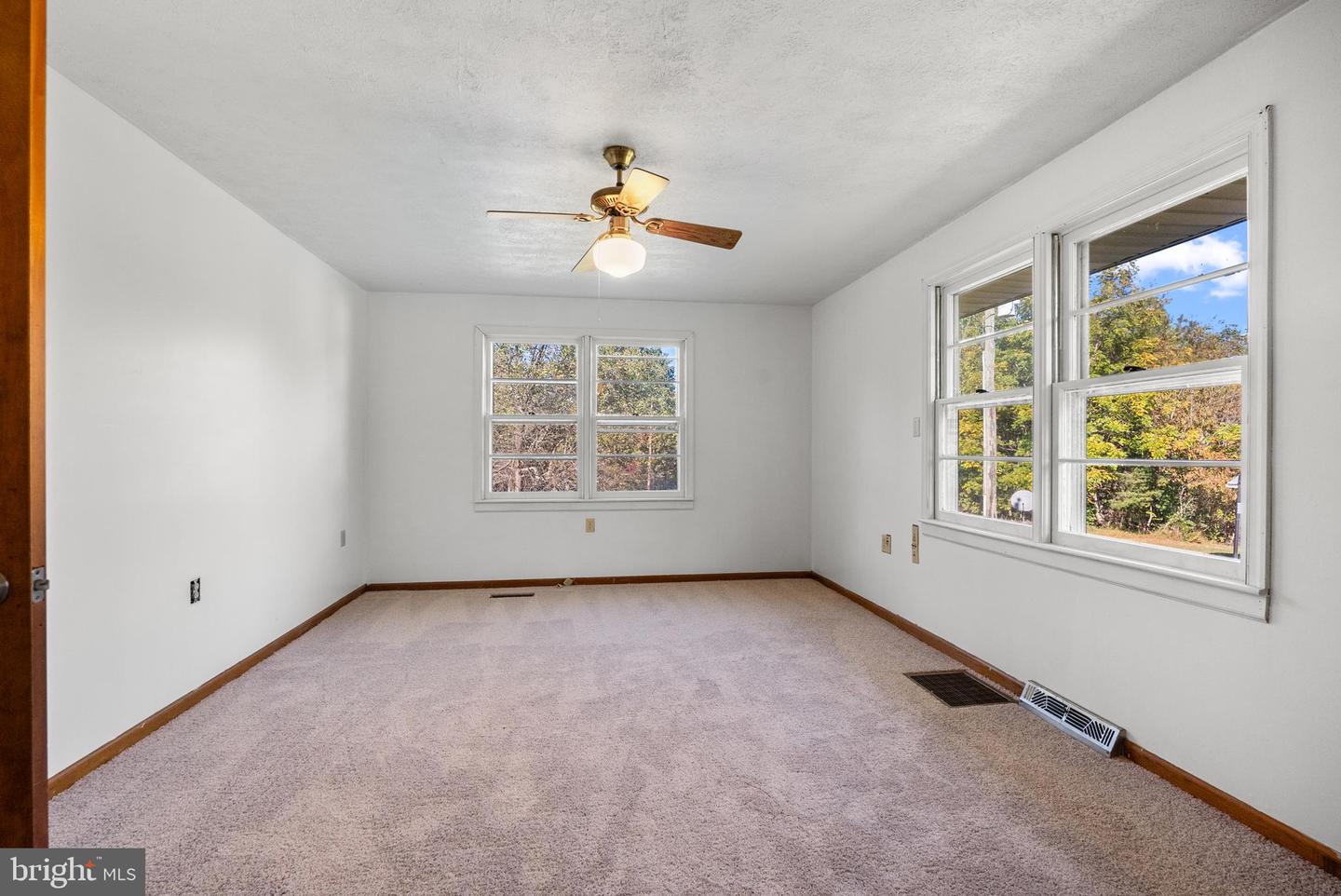 687 HIXBURG ROAD, PAMPLIN, Virginia 23958, 4 Bedrooms Bedrooms, ,2 BathroomsBathrooms,Residential,For sale,687 HIXBURG ROAD,VAAV2000044 MLS # VAAV2000044