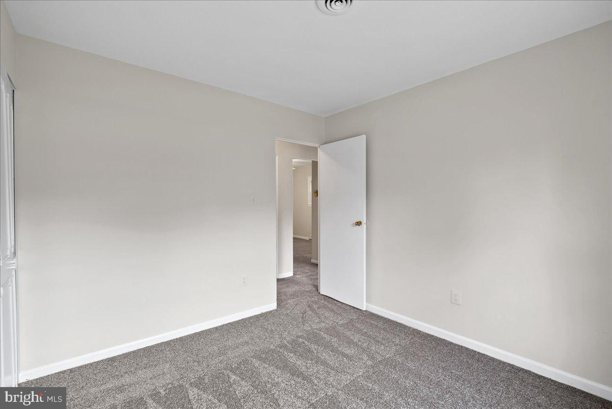 314 E STAUNTON AVE E, STERLING, Virginia 20164, 3 Bedrooms Bedrooms, ,1 BathroomBathrooms,Residential,For sale,314 E STAUNTON AVE E,VALO2110140 MLS # VALO2110140