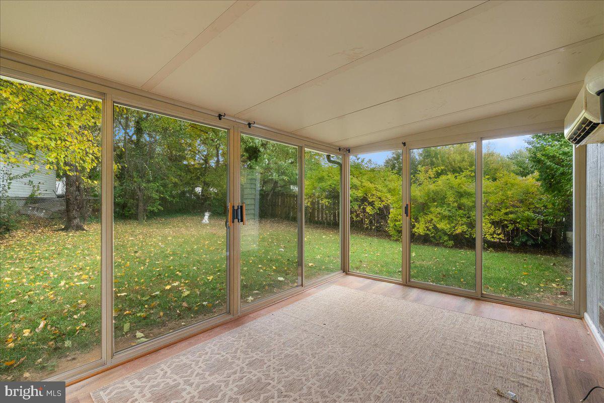 314 E STAUNTON AVE E, STERLING, Virginia 20164, 3 Bedrooms Bedrooms, ,1 BathroomBathrooms,Residential,For sale,314 E STAUNTON AVE E,VALO2110140 MLS # VALO2110140