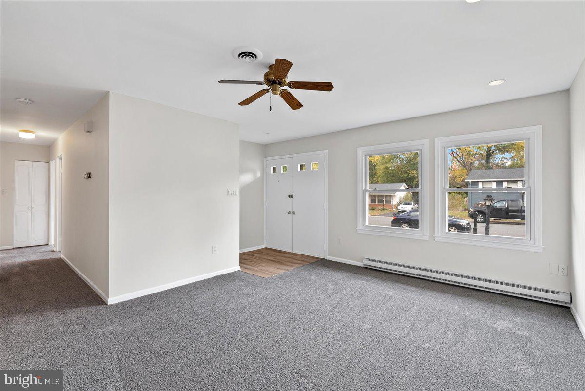 314 E STAUNTON AVE E, STERLING, Virginia 20164, 3 Bedrooms Bedrooms, ,1 BathroomBathrooms,Residential,For sale,314 E STAUNTON AVE E,VALO2110140 MLS # VALO2110140