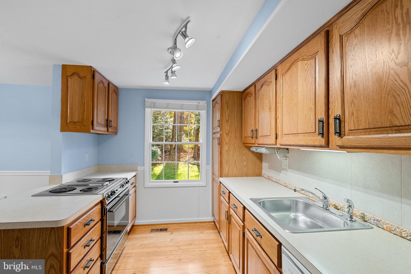 2202 JESTER CT, RESTON, Virginia 20191, 3 Bedrooms Bedrooms, ,2 BathroomsBathrooms,Residential,For sale,2202 JESTER CT,VAFX2277082 MLS # VAFX2277082