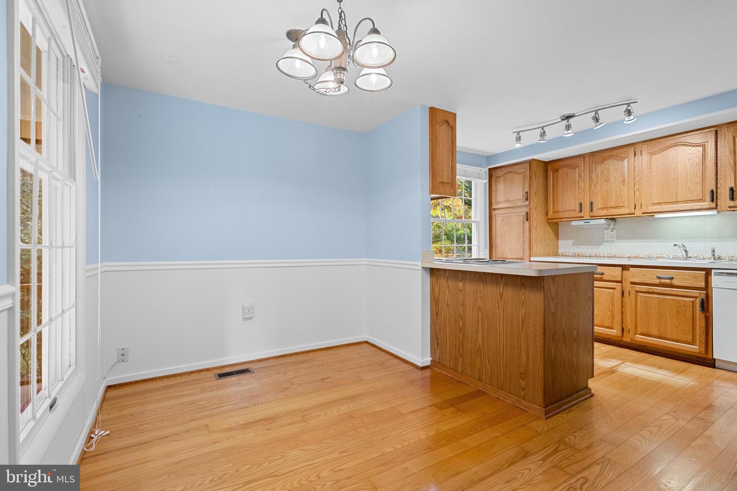 2202 JESTER CT, RESTON, Virginia 20191, 3 Bedrooms Bedrooms, ,2 BathroomsBathrooms,Residential,For sale,2202 JESTER CT,VAFX2277082 MLS # VAFX2277082