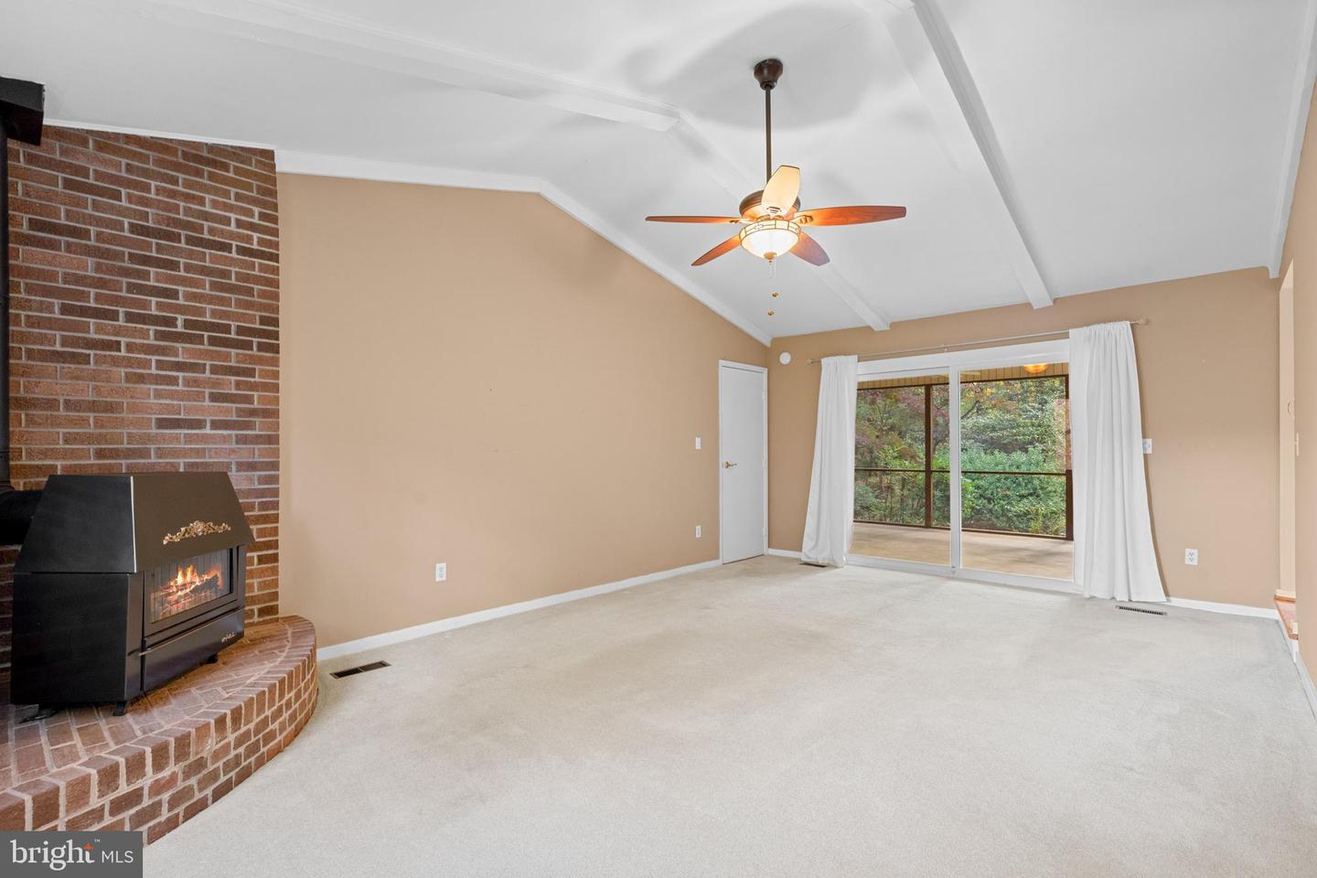 2202 JESTER CT, RESTON, Virginia 20191, 3 Bedrooms Bedrooms, ,2 BathroomsBathrooms,Residential,For sale,2202 JESTER CT,VAFX2277082 MLS # VAFX2277082