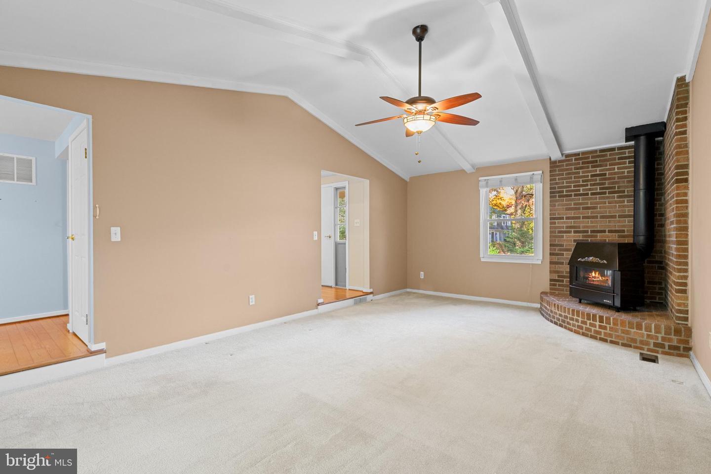 2202 JESTER CT, RESTON, Virginia 20191, 3 Bedrooms Bedrooms, ,2 BathroomsBathrooms,Residential,For sale,2202 JESTER CT,VAFX2277082 MLS # VAFX2277082