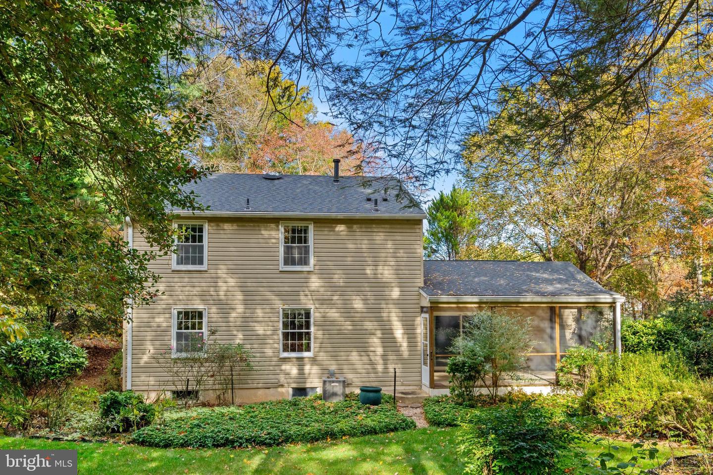 2202 JESTER CT, RESTON, Virginia 20191, 3 Bedrooms Bedrooms, ,2 BathroomsBathrooms,Residential,For sale,2202 JESTER CT,VAFX2277082 MLS # VAFX2277082