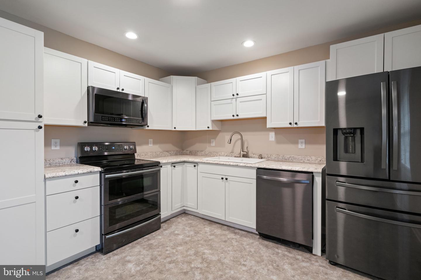 12213 CHEWNING LN, FREDERICKSBURG, Virginia 22407, 4 Bedrooms Bedrooms, ,3 BathroomsBathrooms,Residential,For sale,12213 CHEWNING LN,VASP2037346 MLS # VASP2037346