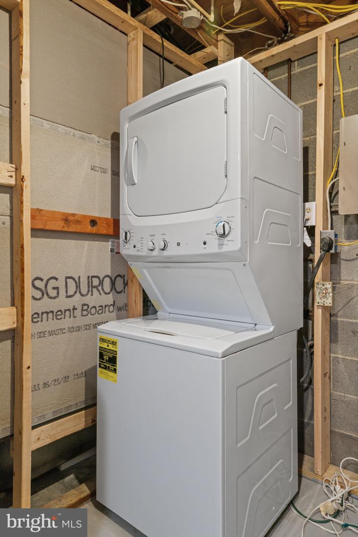 12213 CHEWNING LN, FREDERICKSBURG, Virginia 22407, 4 Bedrooms Bedrooms, ,3 BathroomsBathrooms,Residential,For sale,12213 CHEWNING LN,VASP2037346 MLS # VASP2037346