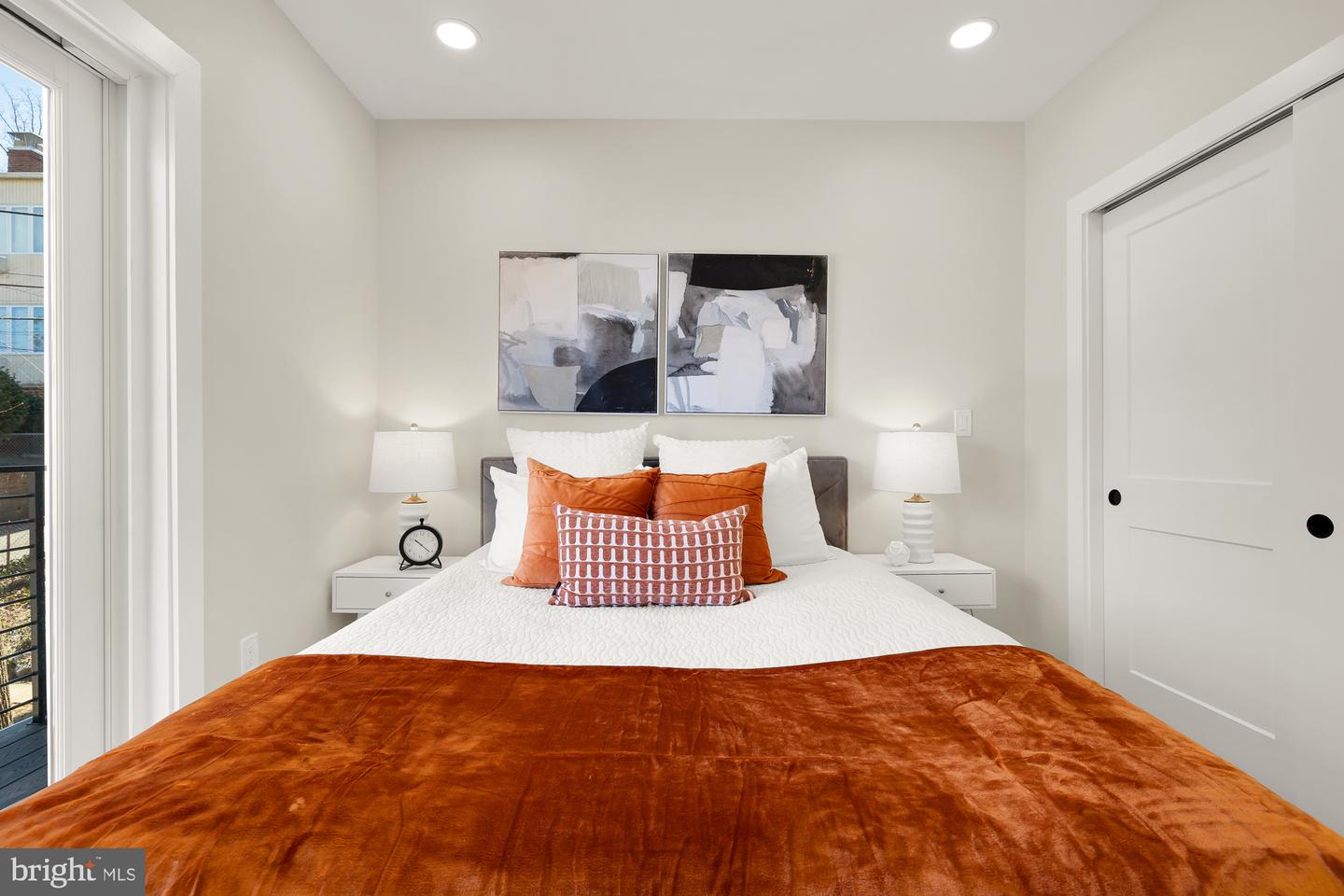 2606 41ST ST NW #5, WASHINGTON, District Of Columbia 20007, 2 Bedrooms Bedrooms, ,2 BathroomsBathrooms,Residential,For sale,2606 41ST ST NW #5,DCDC2229816 MLS # DCDC2229816