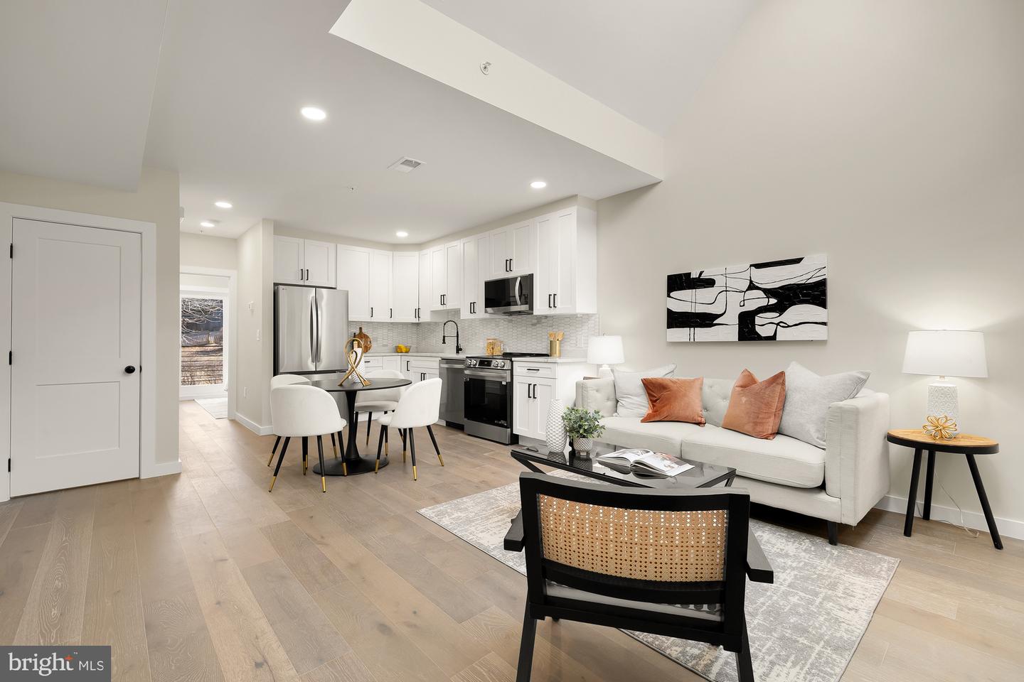 2606 41ST ST NW #5, WASHINGTON, District Of Columbia 20007, 2 Bedrooms Bedrooms, ,2 BathroomsBathrooms,Residential,For sale,2606 41ST ST NW #5,DCDC2229816 MLS # DCDC2229816