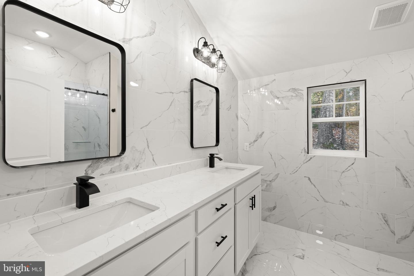 8611 ENGLEMAN LN, SPOTSYLVANIA, Virginia 22551, 3 Bedrooms Bedrooms, ,2 BathroomsBathrooms,Residential,For sale,8611 ENGLEMAN LN,VASP2037354 MLS # VASP2037354