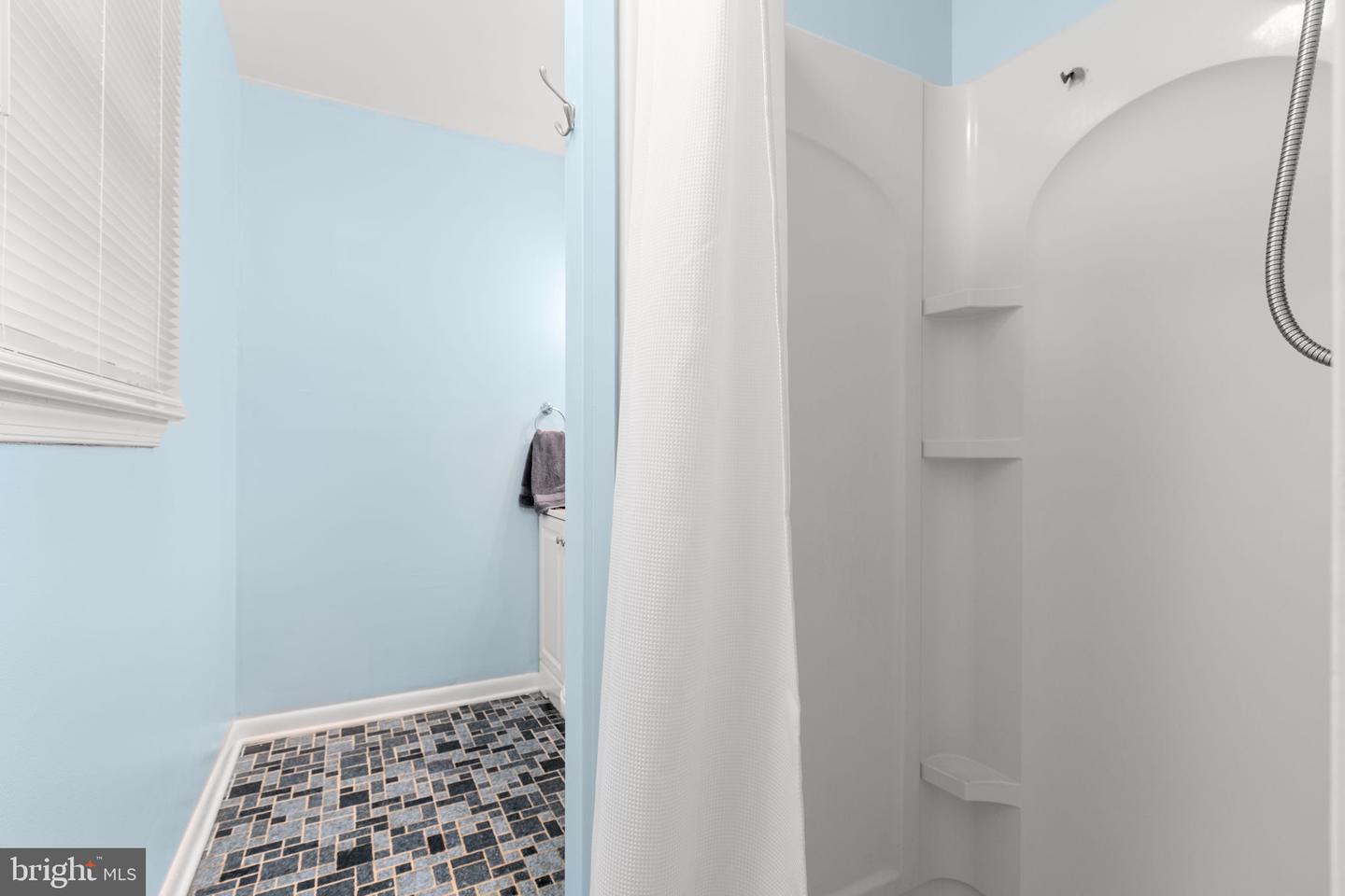 59 CREEK LN, FREDERICKSBURG, Virginia 22406, 4 Bedrooms Bedrooms, ,4 BathroomsBathrooms,Residential,For sale,59 CREEK LN,VAST2043946 MLS # VAST2043946