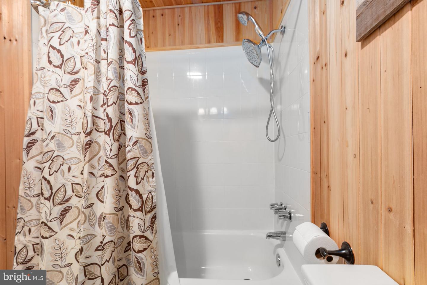 59 CREEK LN, FREDERICKSBURG, Virginia 22406, 4 Bedrooms Bedrooms, ,4 BathroomsBathrooms,Residential,For sale,59 CREEK LN,VAST2043946 MLS # VAST2043946