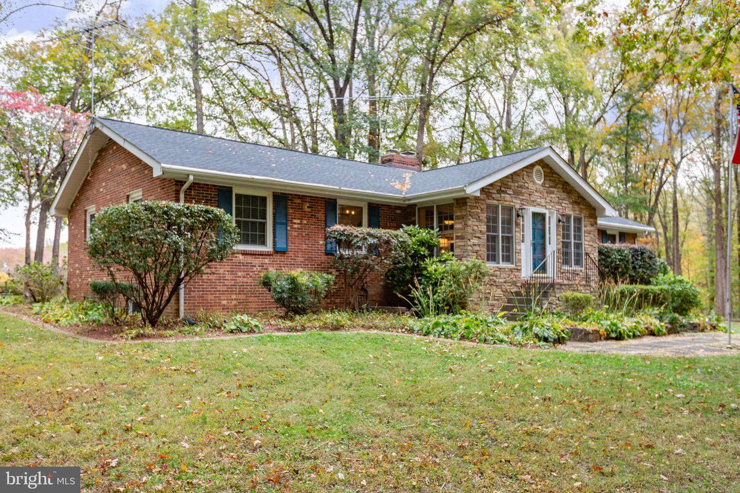 59 CREEK LN, FREDERICKSBURG, Virginia 22406, 4 Bedrooms Bedrooms, ,4 BathroomsBathrooms,Residential,For sale,59 CREEK LN,VAST2043946 MLS # VAST2043946