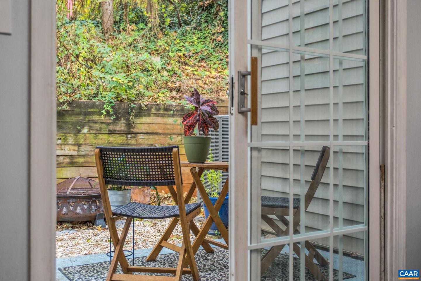 102 HARTFORD CT, CHARLOTTESVILLE, Virginia 22902, 3 Bedrooms Bedrooms, ,1 BathroomBathrooms,Residential,For sale,102 HARTFORD CT,670599 MLS # 670599 102 HARTFORD CT, CHARLOTTESVILLE, Virginia 22902, 3 Bedrooms Bedrooms, ,1 BathroomBathrooms,Residential,For sale,102 HARTFORD CT,670599 MLS # 670599