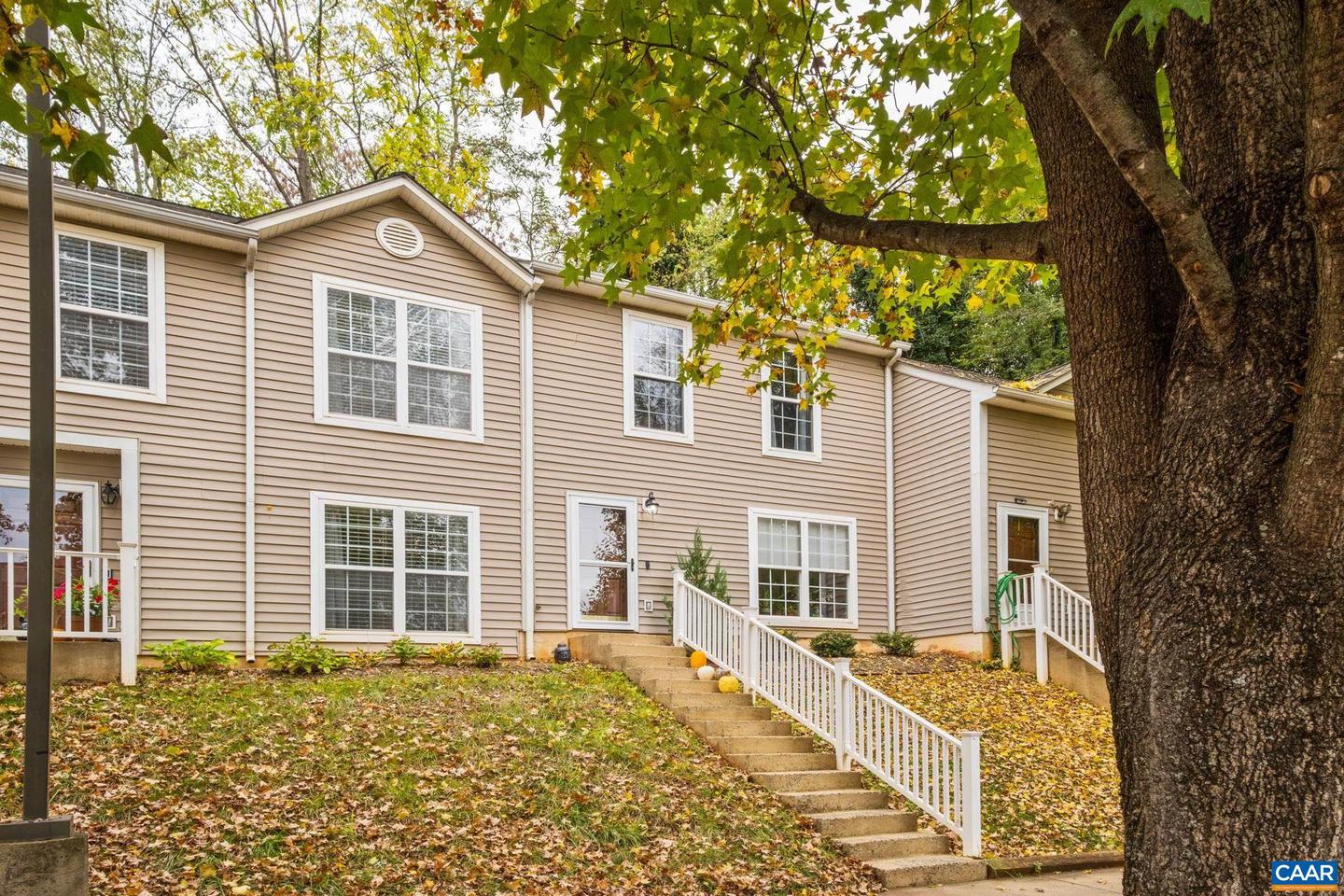 102 HARTFORD CT, CHARLOTTESVILLE, Virginia 22902, 3 Bedrooms Bedrooms, ,1 BathroomBathrooms,Residential,For sale,102 HARTFORD CT,670599 MLS # 670599 102 HARTFORD CT, CHARLOTTESVILLE, Virginia 22902, 3 Bedrooms Bedrooms, ,1 BathroomBathrooms,Residential,For sale,102 HARTFORD CT,670599 MLS # 670599