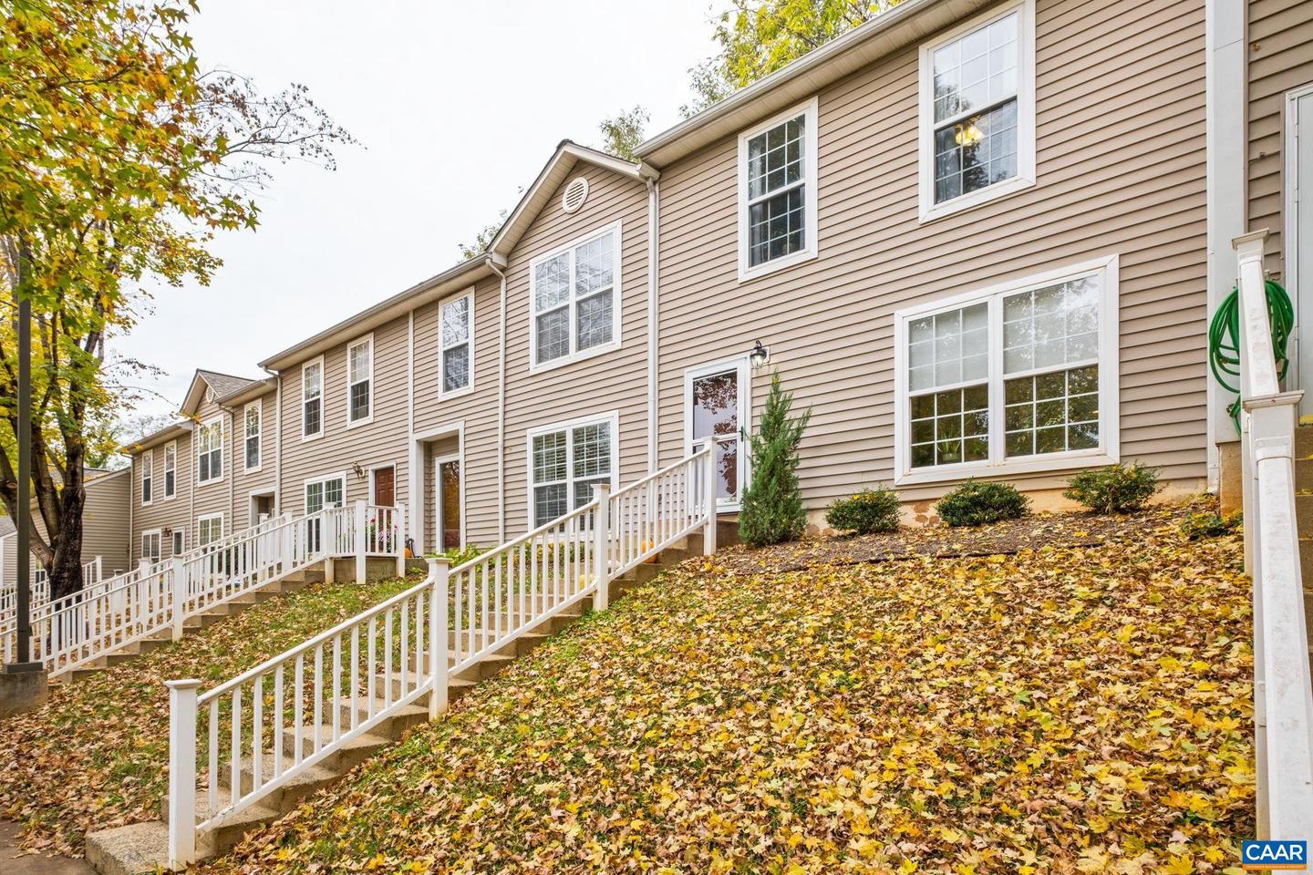 102 HARTFORD CT, CHARLOTTESVILLE, Virginia 22902, 3 Bedrooms Bedrooms, ,1 BathroomBathrooms,Residential,For sale,102 HARTFORD CT,670599 MLS # 670599 102 HARTFORD CT, CHARLOTTESVILLE, Virginia 22902, 3 Bedrooms Bedrooms, ,1 BathroomBathrooms,Residential,For sale,102 HARTFORD CT,670599 MLS # 670599