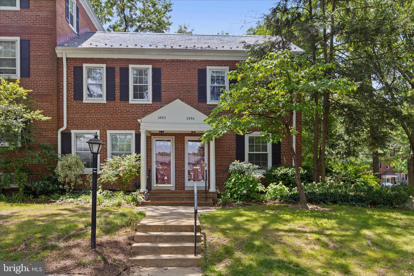 2990 S COLUMBUS ST, ARLINGTON, Virginia 22206, 2 Bedrooms Bedrooms, ,2 BathroomsBathrooms,Residential,For sale,2990 S COLUMBUS ST,VAAX2051356 MLS # VAAX2051356