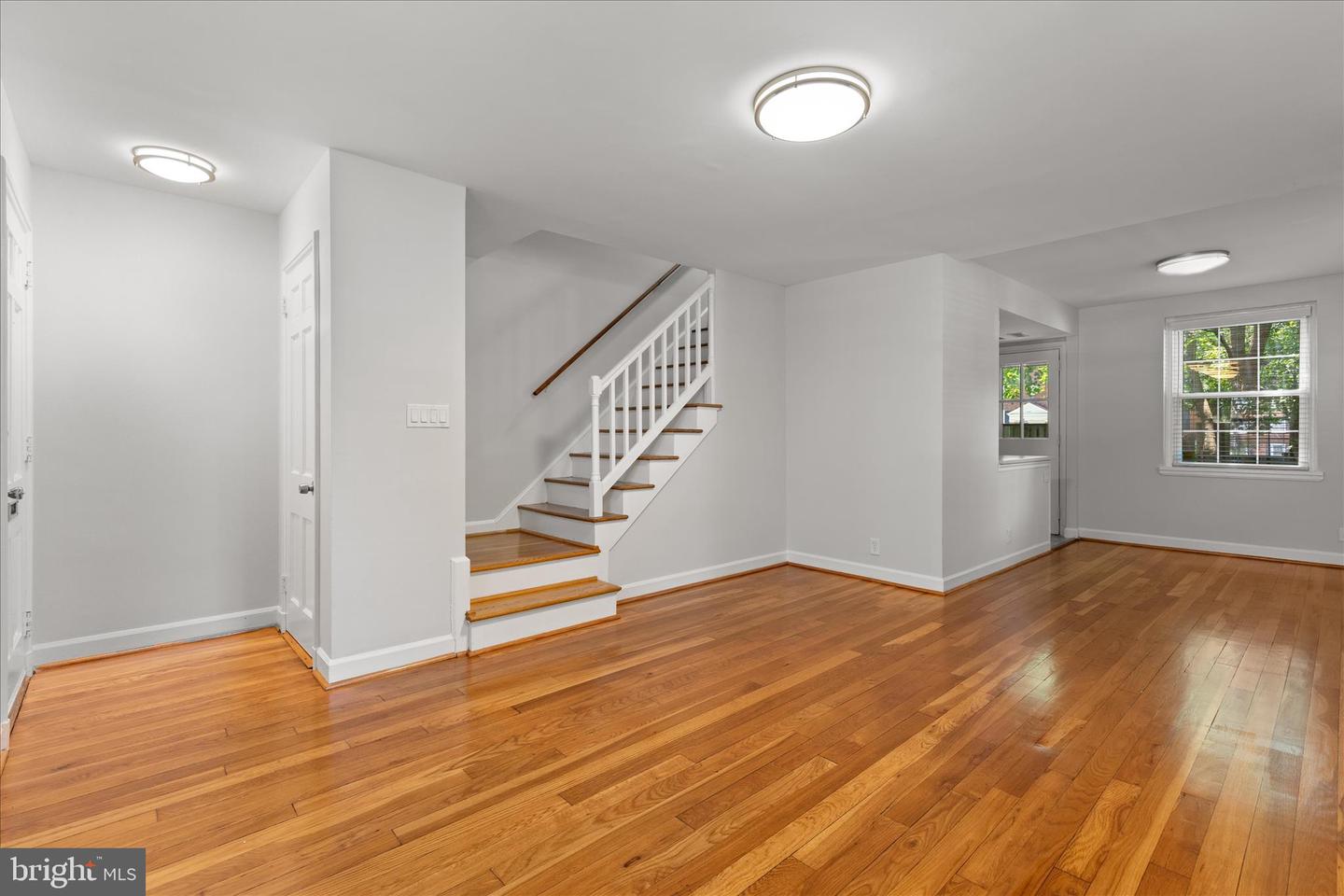 2990 S COLUMBUS ST, ARLINGTON, Virginia 22206, 2 Bedrooms Bedrooms, ,2 BathroomsBathrooms,Residential,For sale,2990 S COLUMBUS ST,VAAX2051356 MLS # VAAX2051356
