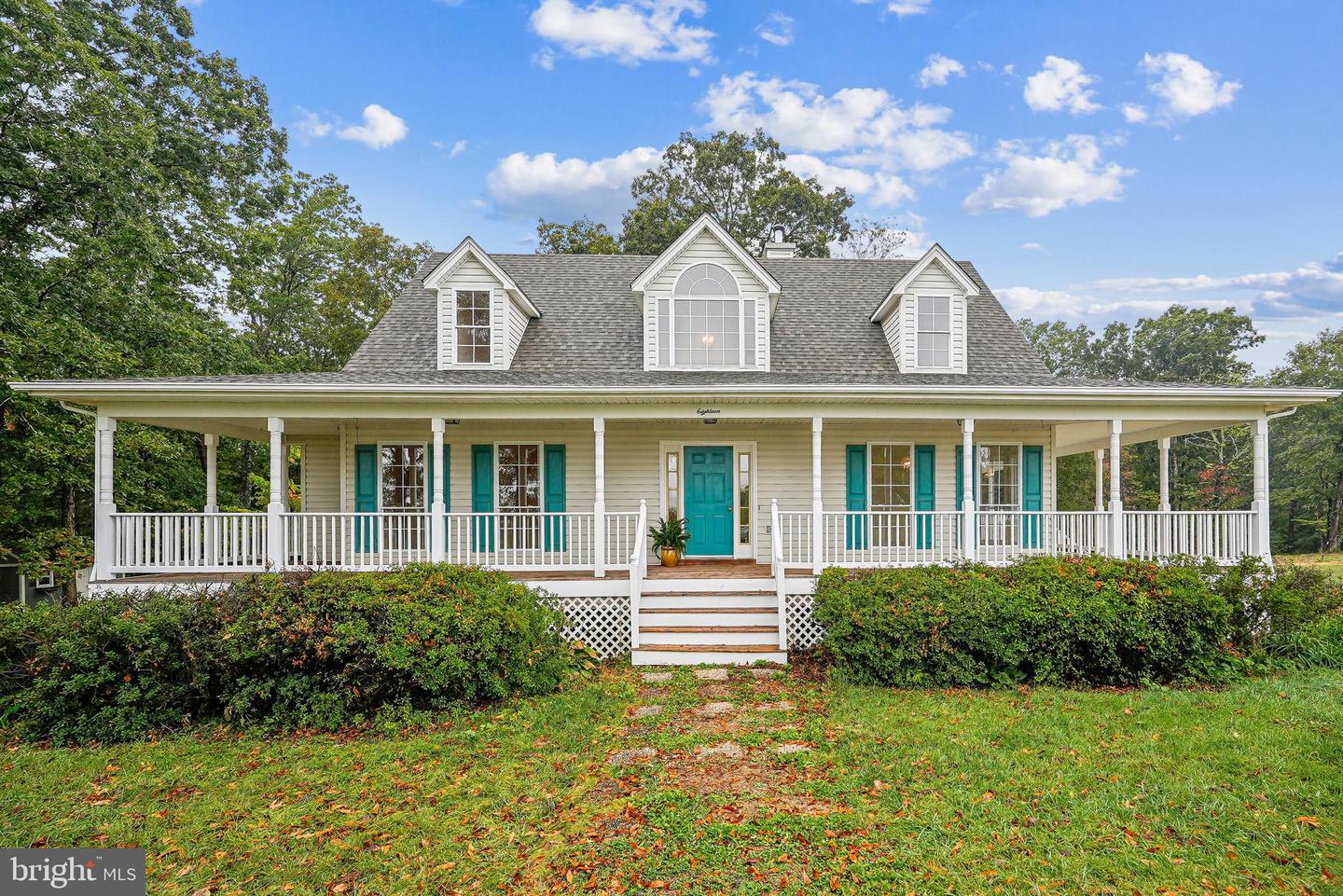 18 HALL RD, FRONT ROYAL, Virginia 22630, 2 Bedrooms Bedrooms, ,3 BathroomsBathrooms,Residential,For sale,18 HALL RD,VAWR2012686 MLS # VAWR2012686