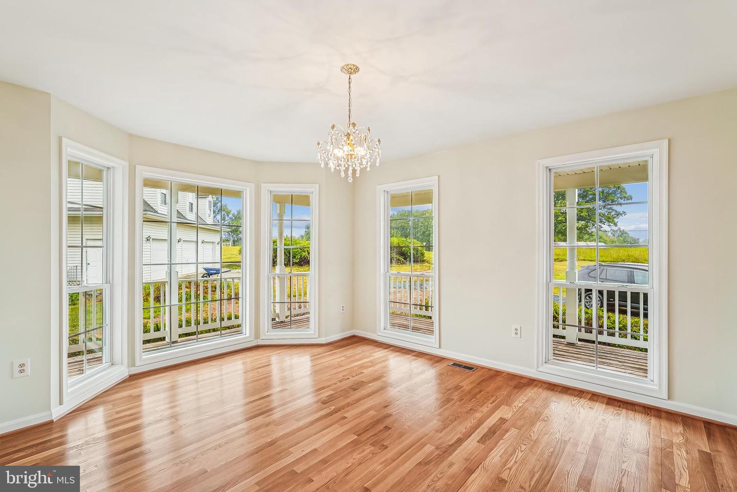 18 HALL RD, FRONT ROYAL, Virginia 22630, 2 Bedrooms Bedrooms, ,3 BathroomsBathrooms,Residential,For sale,18 HALL RD,VAWR2012686 MLS # VAWR2012686