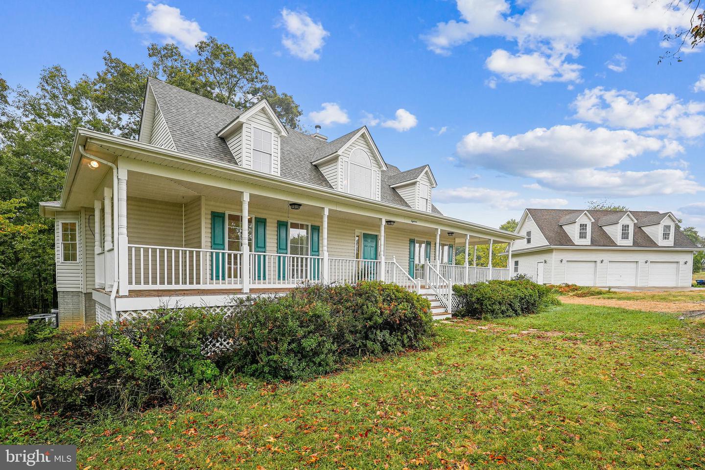 18 HALL RD, FRONT ROYAL, Virginia 22630, 2 Bedrooms Bedrooms, ,3 BathroomsBathrooms,Residential,For sale,18 HALL RD,VAWR2012686 MLS # VAWR2012686