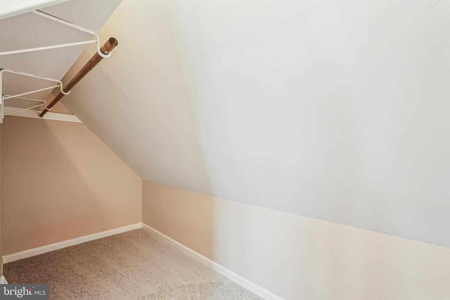 18 HALL RD, FRONT ROYAL, Virginia 22630, 2 Bedrooms Bedrooms, ,3 BathroomsBathrooms,Residential,For sale,18 HALL RD,VAWR2012686 MLS # VAWR2012686