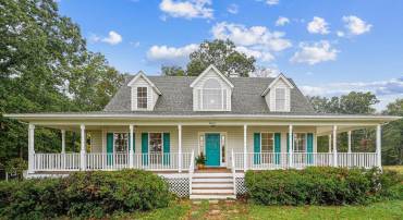 18 HALL RD, FRONT ROYAL, Virginia 22630, 2 Bedrooms Bedrooms, ,3 BathroomsBathrooms,Residential,For sale,18 HALL RD,VAWR2012686 MLS # VAWR2012686