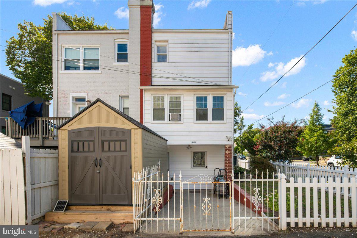 6411 7TH ST NW, WASHINGTON, District Of Columbia 20012, 3 Bedrooms Bedrooms, ,2 BathroomsBathrooms,Residential,For sale,6411 7TH ST NW,DCDC2229878 MLS # DCDC2229878