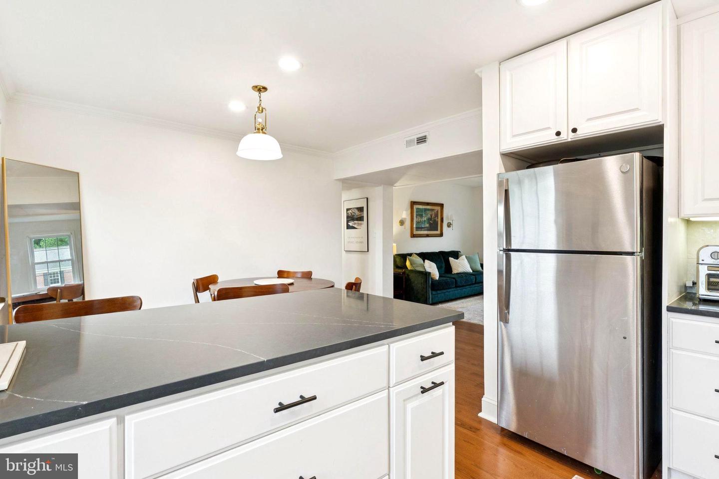 6625 10TH ST #C2, ALEXANDRIA, Virginia 22307, 3 Bedrooms Bedrooms, ,1 BathroomBathrooms,Residential,For sale,6625 10TH ST #C2,VAFX2277190 MLS # VAFX2277190