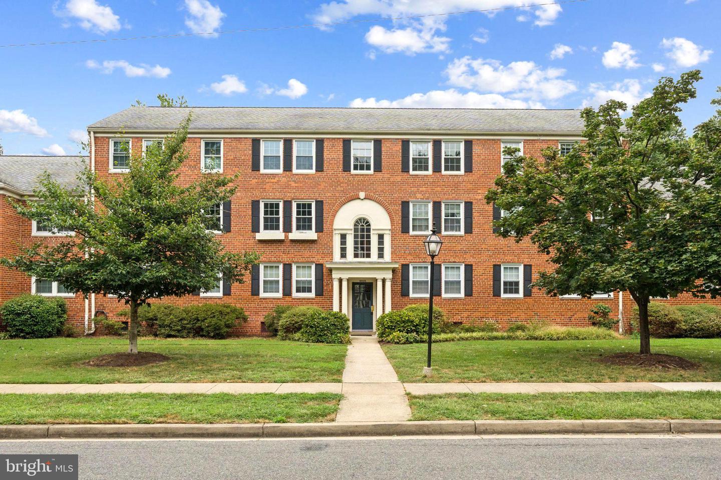 6625 10TH ST #C2, ALEXANDRIA, Virginia 22307, 3 Bedrooms Bedrooms, ,1 BathroomBathrooms,Residential,For sale,6625 10TH ST #C2,VAFX2277190 MLS # VAFX2277190